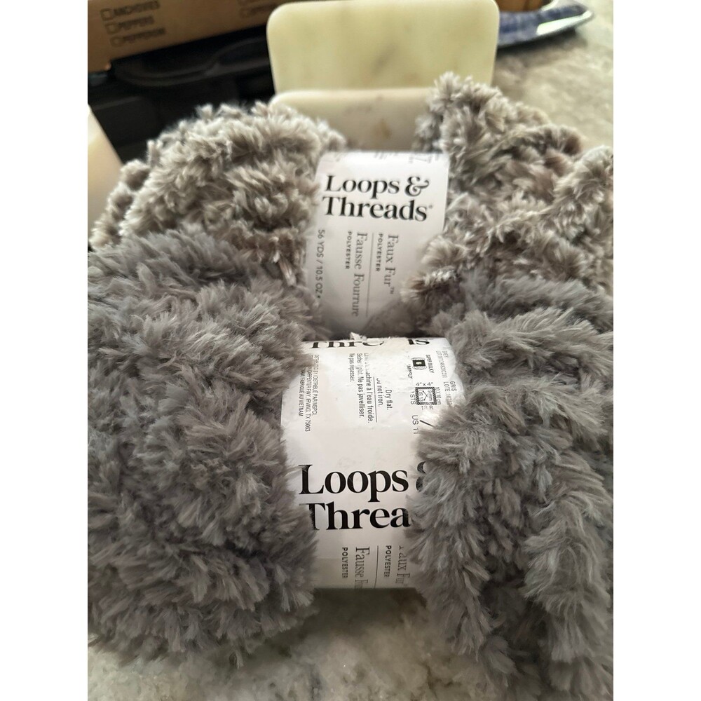 Loops & Threads Faux Fur Yarn 56 yards x2 gray